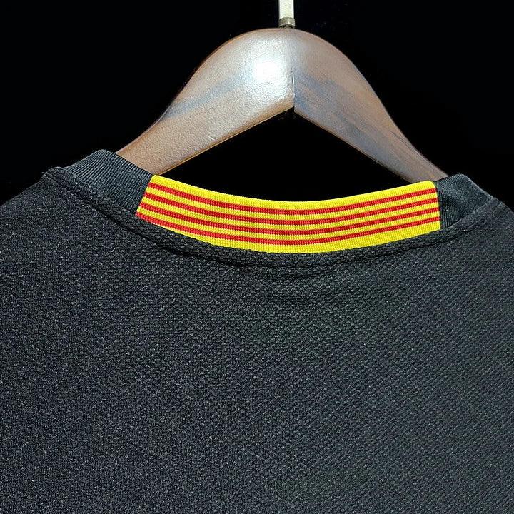 Maillot rétro FC Barcelone 2013-2014 Le 12-ème Maillot, maillot de football avec logo et design vintage visible sur l'image.