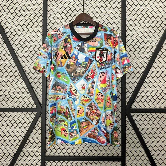 Maillot de football Japon Concept Chin-Chan 2024, maillot officiel de l'équipe, porté en action, coloris bleu et blanc.