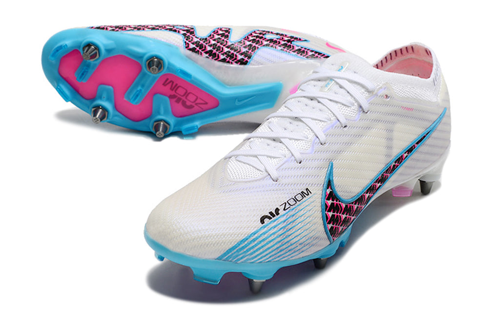 Crampons Mercurial Vapor XV Elite, chaussures de football, avec crampons en métal pour performance sur terrain en herbe.
