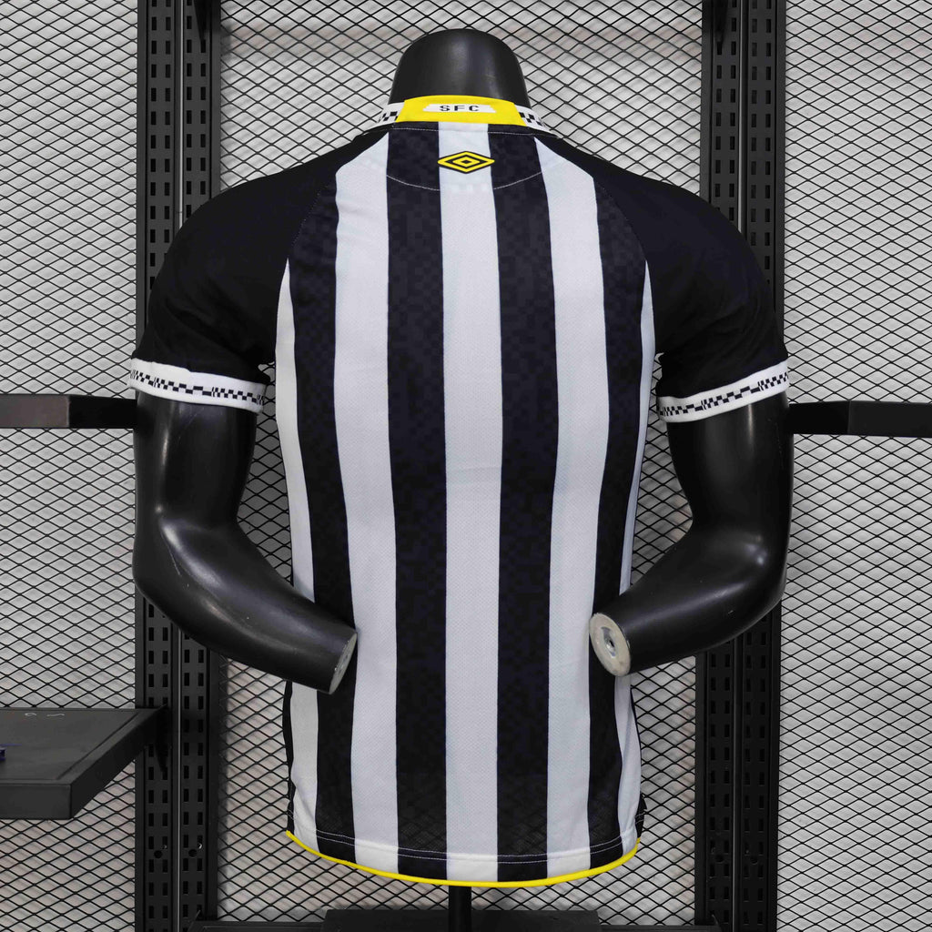 Maillot de football Santos 2025/26 Le 12 -ème Maillot, maillot officiel avec logos et design du club.