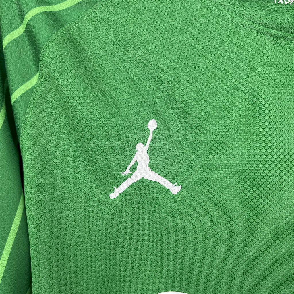Maillot à manches longues PSG Le 12 -ème Maillot, maillot de football avec logo et détails du club.