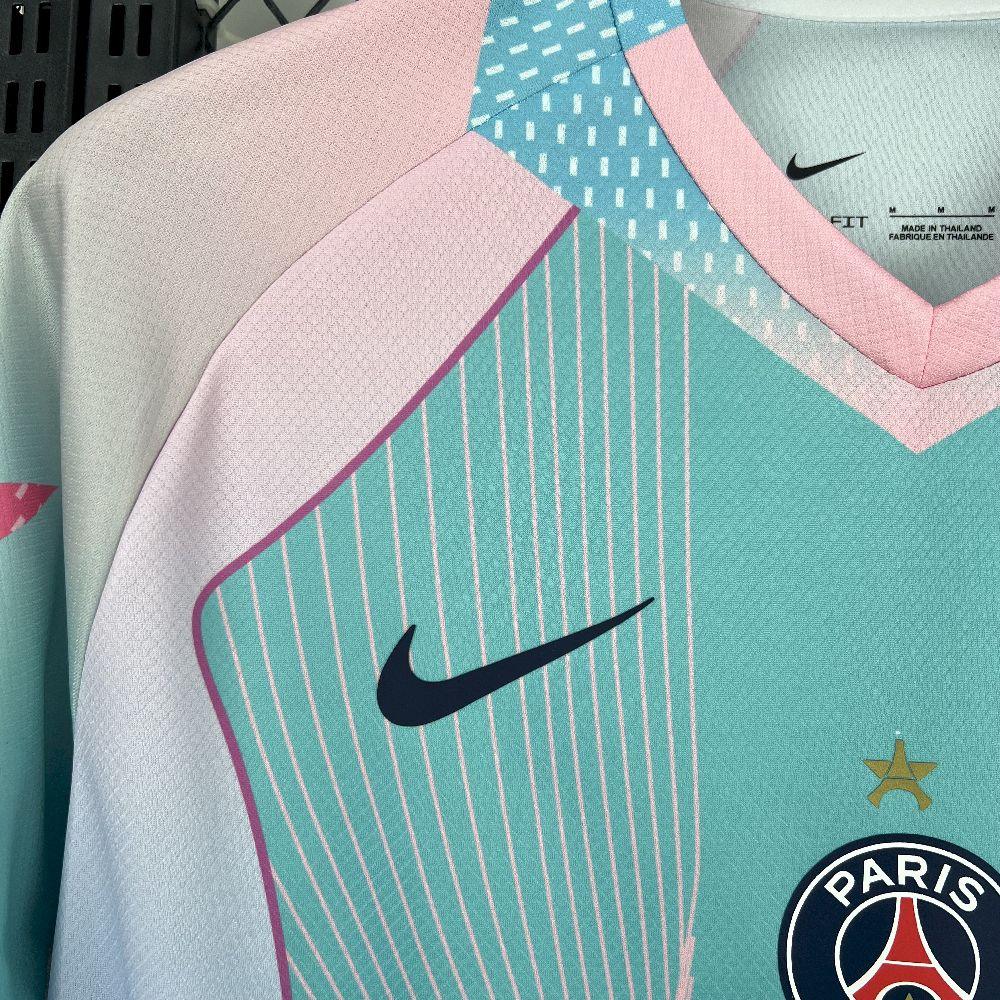 Maillot PSG concept 2025-26 Le 12 -ème Maillot, maillot de football bleu avec logo du Paris Saint-Germain et design moderne