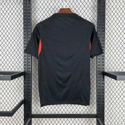 Maillot d'entraînement Benfica 2025-26 Le 12 -ème Maillot, vue de face, avec logo et design sportif.