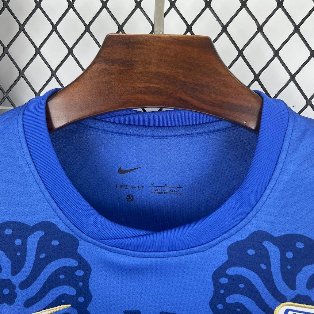 Maillot extérieur Finlande 2025-26 Le 12 -ème Maillot, maillot de football avec logo et détails du design de l'équipe finlandaise.