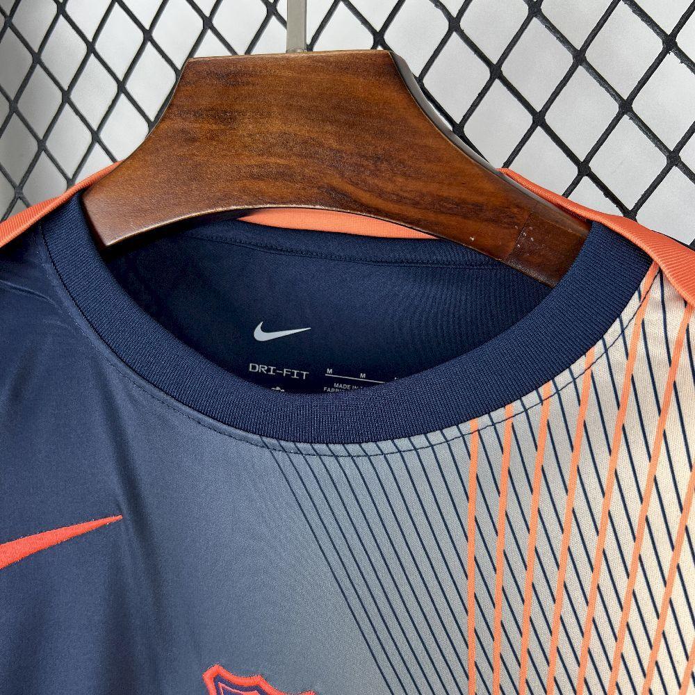 Maillot extérieur FC Barcelone 2025-26 Le 12 -ème Maillot, maillot de football avec logo du club et design officiel.