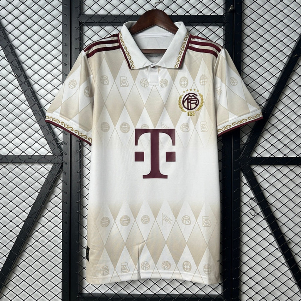 Maillot Bayern Munich 25/26 Le 12 -ème Maillot, maillot de football pour enfants, en bleu avec logo du club.