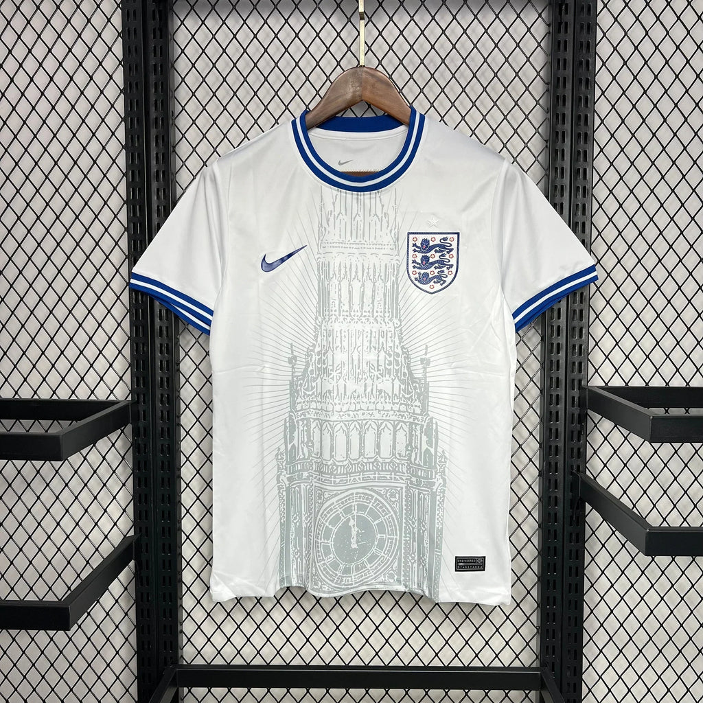 Maillot de football Angleterre 2024-2025 Le 12-ème Maillot, design concept, vue front avec logo et détails du maillot.