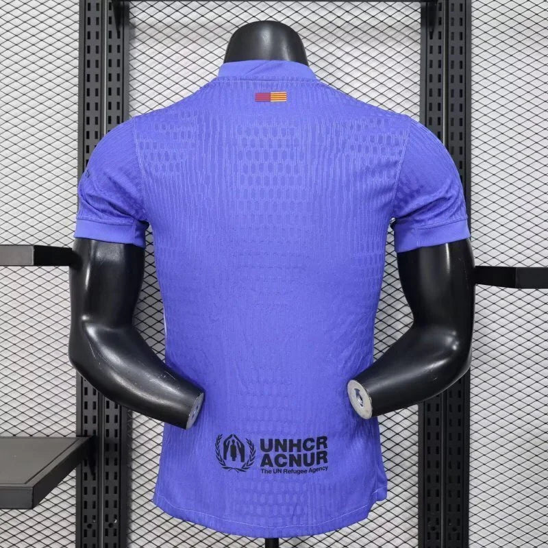 Maillot FC Barcelone concept 2025-26 de la marque Le 12 -ème Maillot, vue de face avec logo et design moderne.