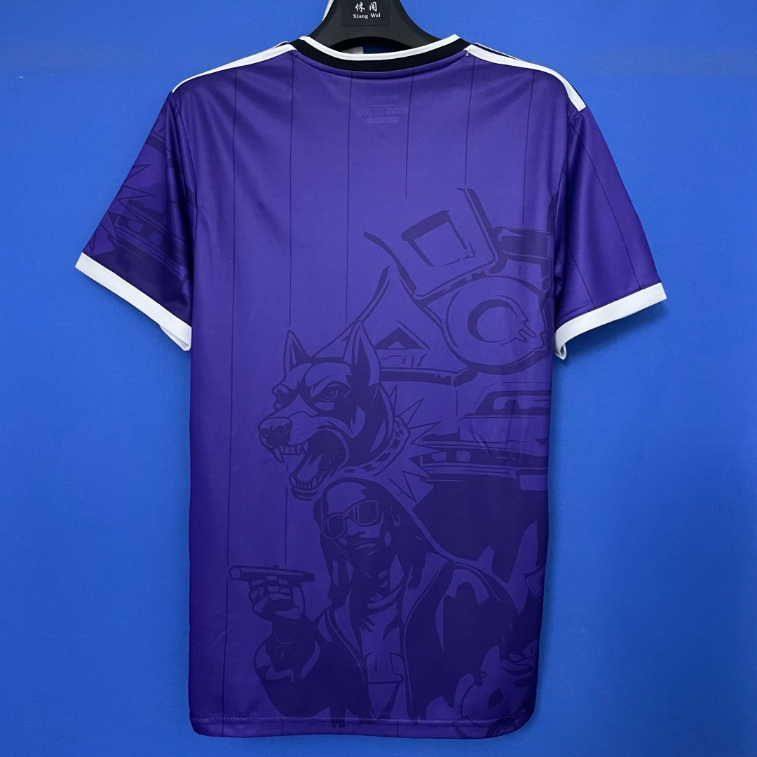 Maillot de football violet Italie 25/26 Le 12 -ème Maillot, design spécial, vue de face.