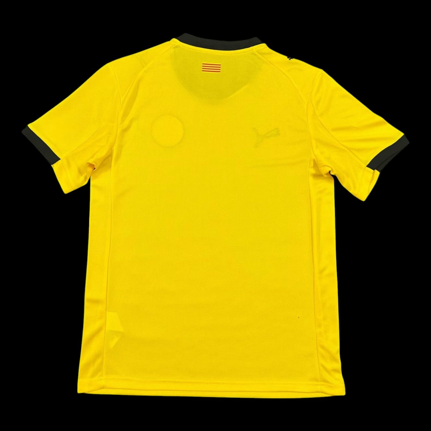 Maillot extérieur Girona 25/26 de la marque Le 12 -ème Maillot, en tissu sportif avec logo de l'équipe.
