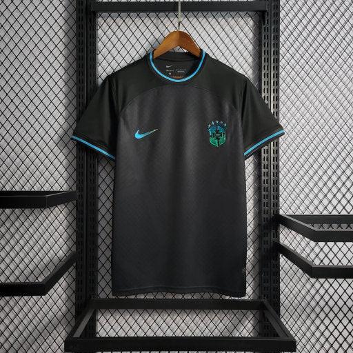 Maillot Le 12 Brésil saison 2022-2023 édition spéciale noir, vue de face avec détails du design sur le maillot.