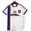 Maillot extérieur rétro du Bayern Munich 1996-1998, marque Le 12, avec logos et design classique, vue de face.