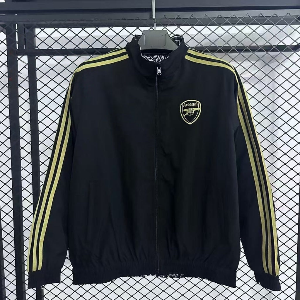 Veste coupe-vent réversible Arsenal Le 12 -ème Maillot, légère et résistante, avec logo de l'équipe sur la veste.