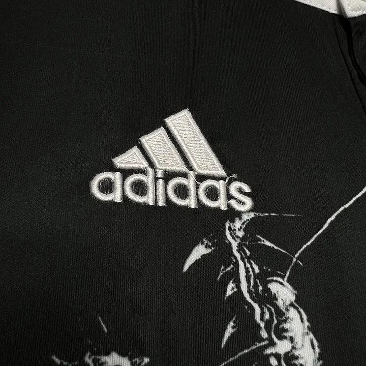 Maillot rétro de football Real Madrid 2014-2015 par Le 12-ème Maillot, vue front avec logo et détails du design classique.