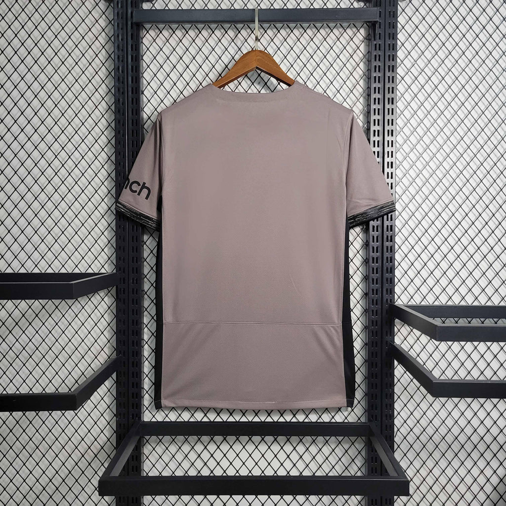 Maillot extérieur Tottenham 2023-24 de la marque Le 12 -ème, vue de face avec logo et détails du maillot.