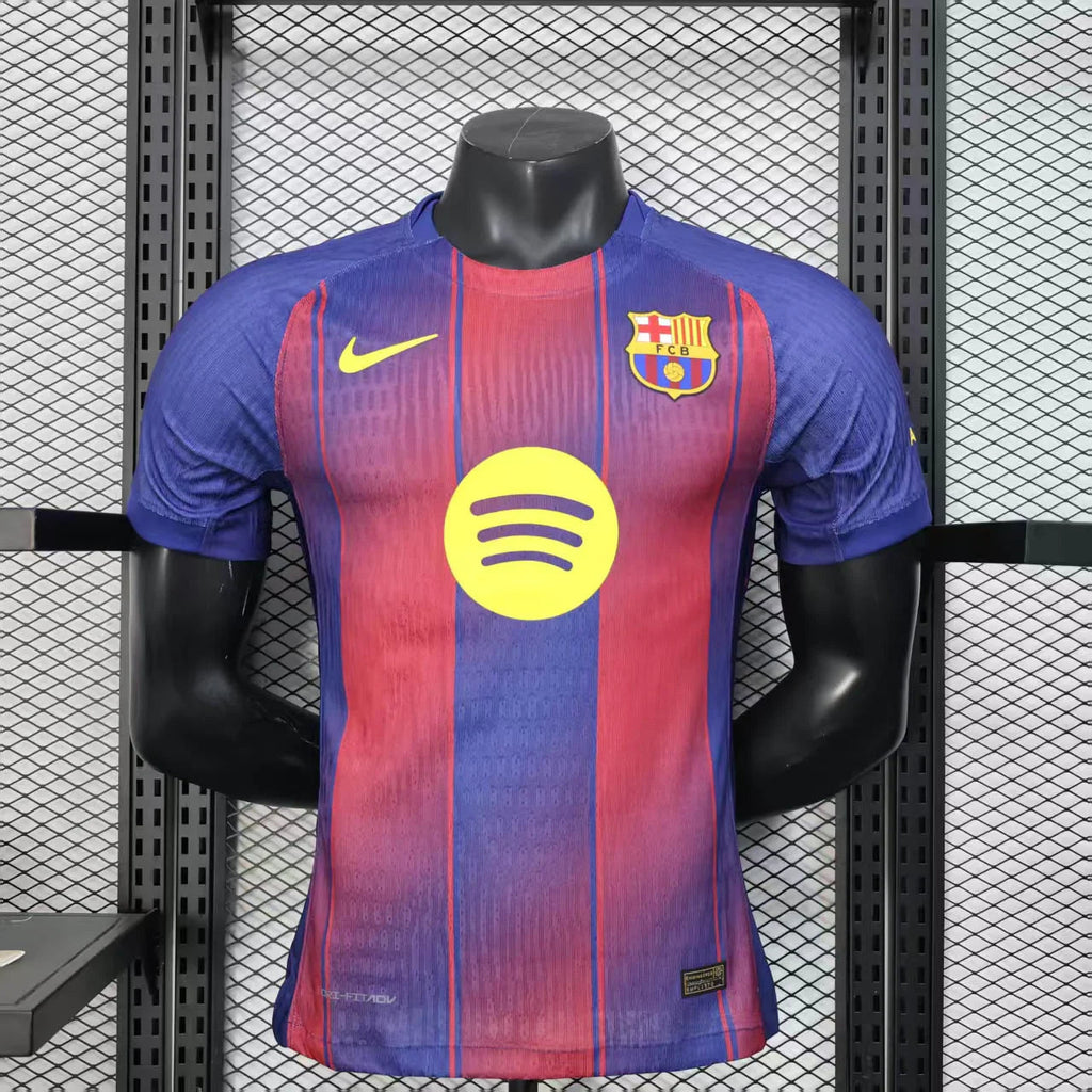 Maillot FC Barcelone 2025/26 Le 12 -ème Maillot, maillot de football avec logo et design officiel, vue de face.