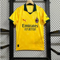 Maillot third AC Milan 25/26 Le 12 -ème Maillot, maillot de football rouge et noir avec logo et détails du club.