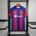 Maillot domicile FC Barcelone 2023-2024 Le 12 -ème Maillot, vue front avec logo et design traditionnel blaugrana.