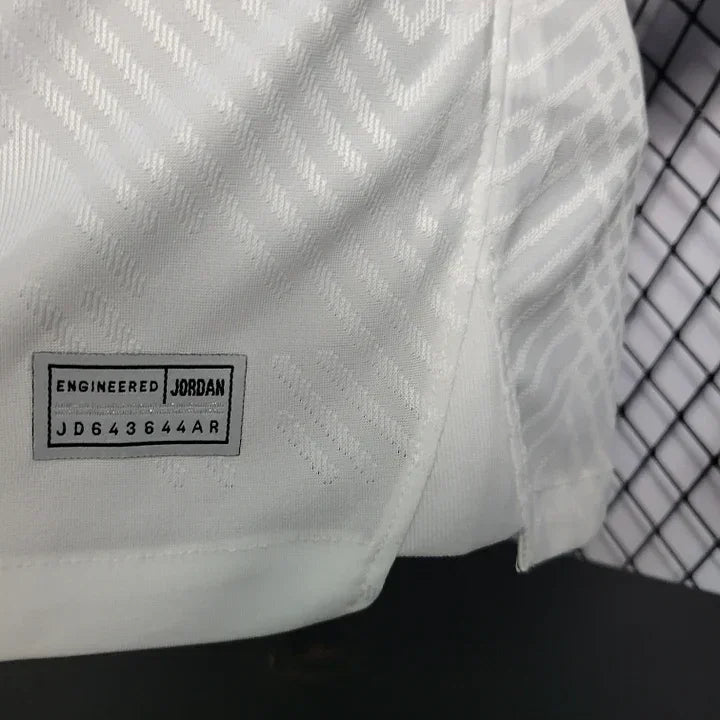 Maillot Le 12 -ème Maillot Paris 2023-2024 Concept, maillot de football avec design moderne et logo de Paris.