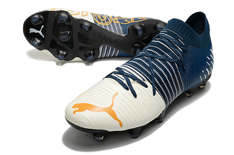 Crampons Future Z 1.1FG de Le 12 -ème Maillot, adaptés pour l'escalade ou la via ferrata, avec pointes en acier robustes.