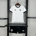Maillot enfant Allemagne 2025 Le 12 -ème Maillot, vue front avec logo et design sportif.