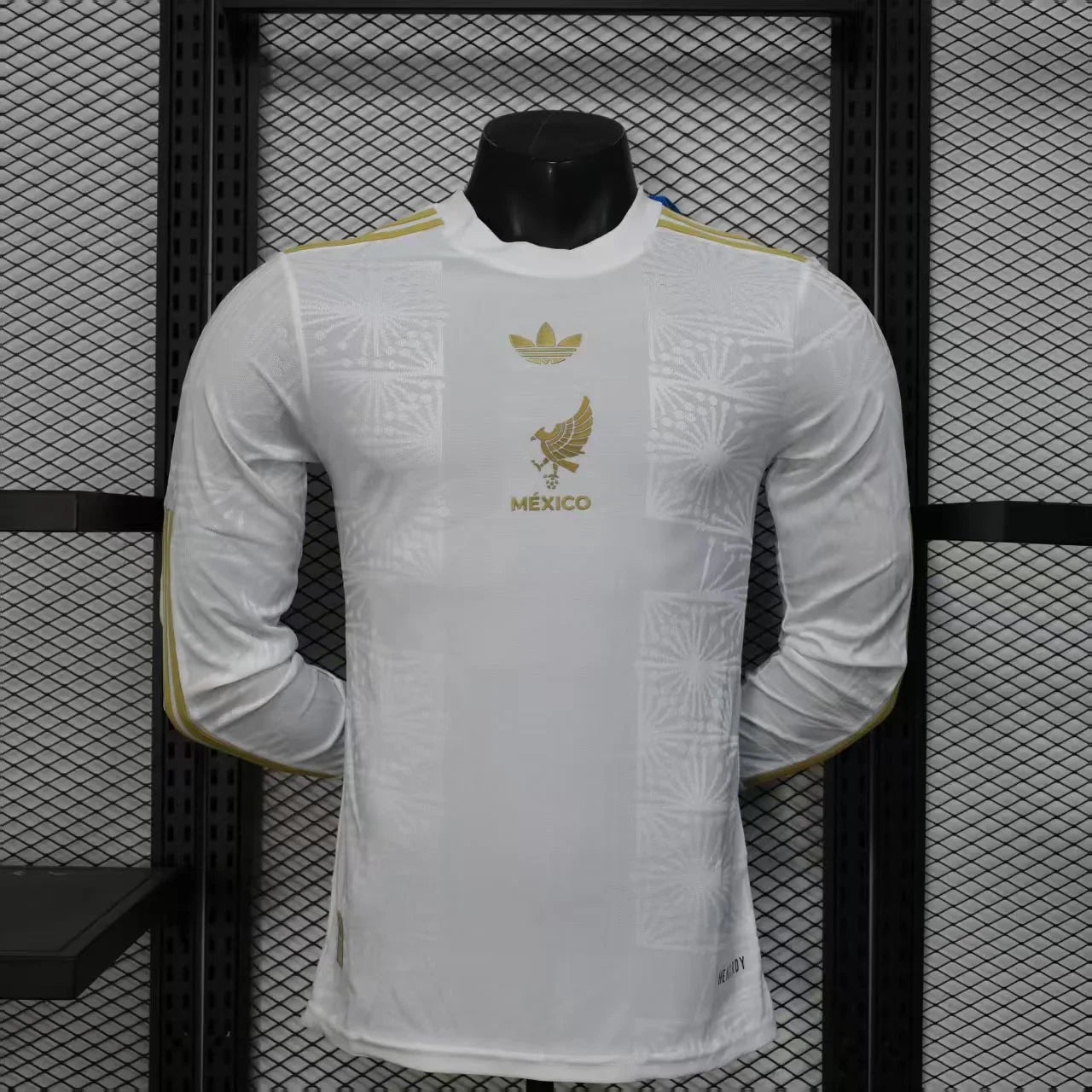 Maillot à manches longues du Mexique 2025-26, marque Le 12 -ème Maillot, détails du design et couleurs nationales.