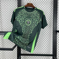 Maillot extérieur 2024/2025 de l'Algérie, marque Le 12-ème Maillot, avec les couleurs et le logo de l'équipe nationale.