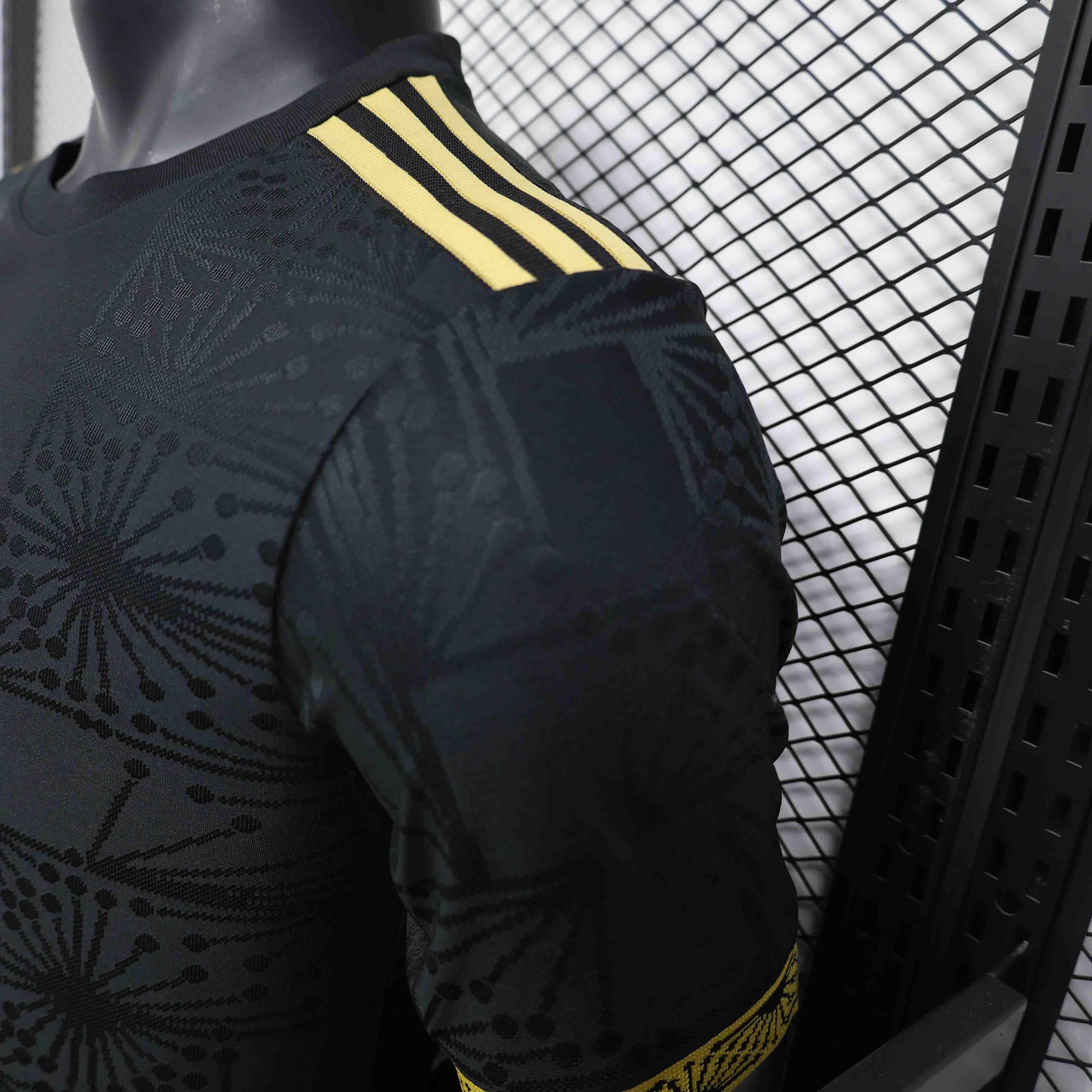 Maillot de football Mexique 2025 Le 12 -ème Maillot, maillot de sport avec logo et design officiel, vue de face