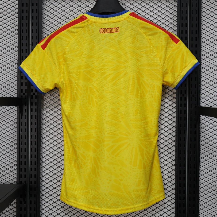 Maillot domicile femme Colombie 25/26, marque Le 12 -ème Maillot, maillot de football avec logo et design officiel.