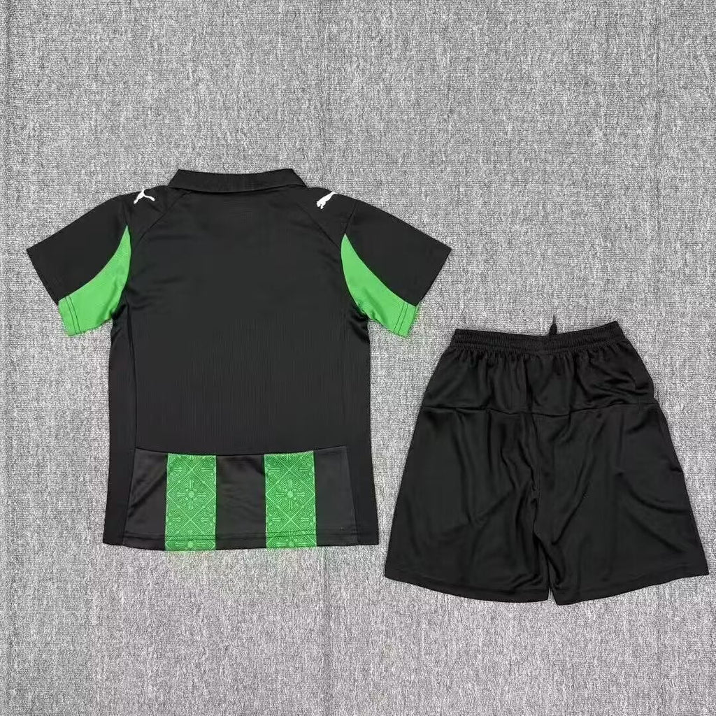 Ensemble pour enfant Le 12 -ème Maillot, avec lunettes extérieures, taille 25/26, vue de face sur fond neutre.