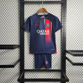 Kit enfant Le 12 -ème Maillot Paris 2023 2024 avec maillot et accessoires, pour supporter l'équipe de football.