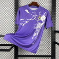 Maillot violet Real Madrid 25/26, modèle spécial de la marque Le 12 -ème Maillot, vue de face sur le produit.