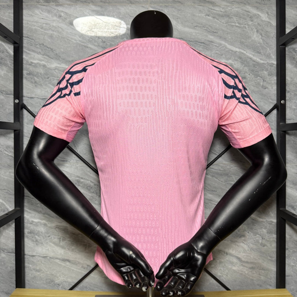 Maillot PSG 25/26 Le 12 -ème Maillot avec détails roses, taille 25/26, vue front du maillot de football.