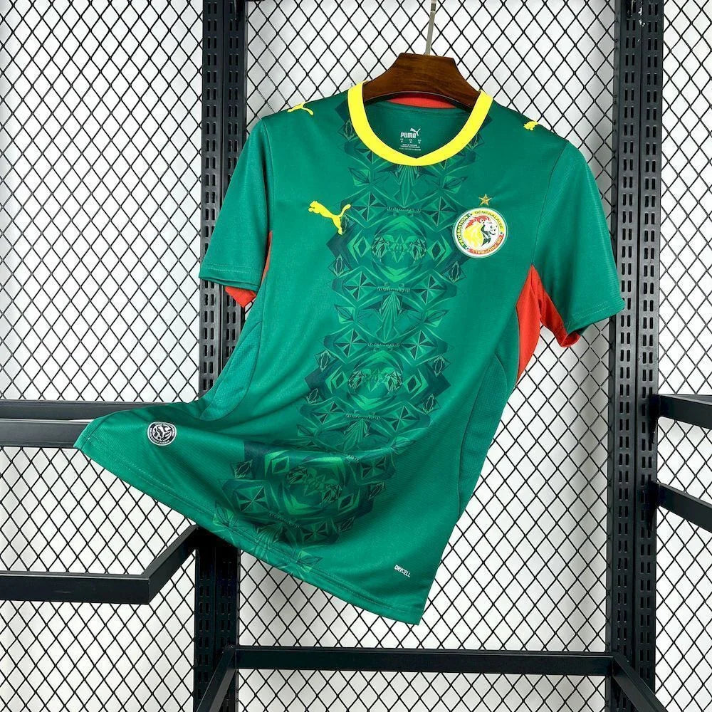 Maillot Sénégal Coupe du Monde 2026 Le 12 -ème Maillot, maillot de football avec les couleurs et logo du Sénégal.