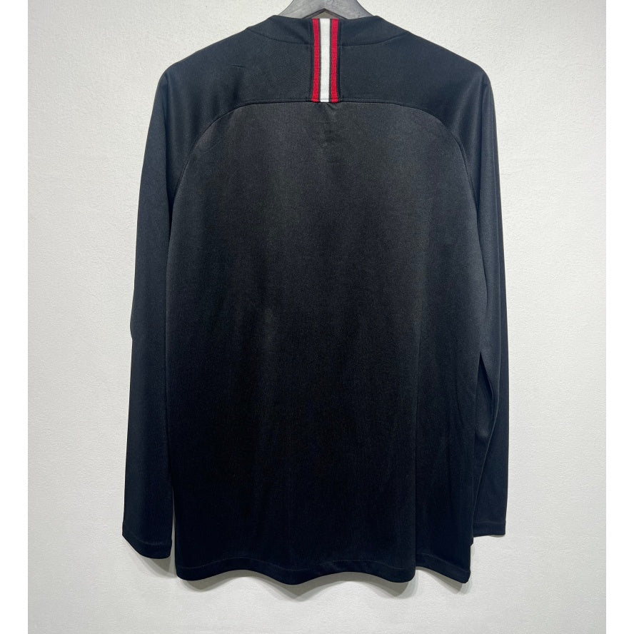 Maillot domicile rétro du PSG 2018-2019 à manches longues, fabriqué par Le 12 -ème Maillot, vue de face.