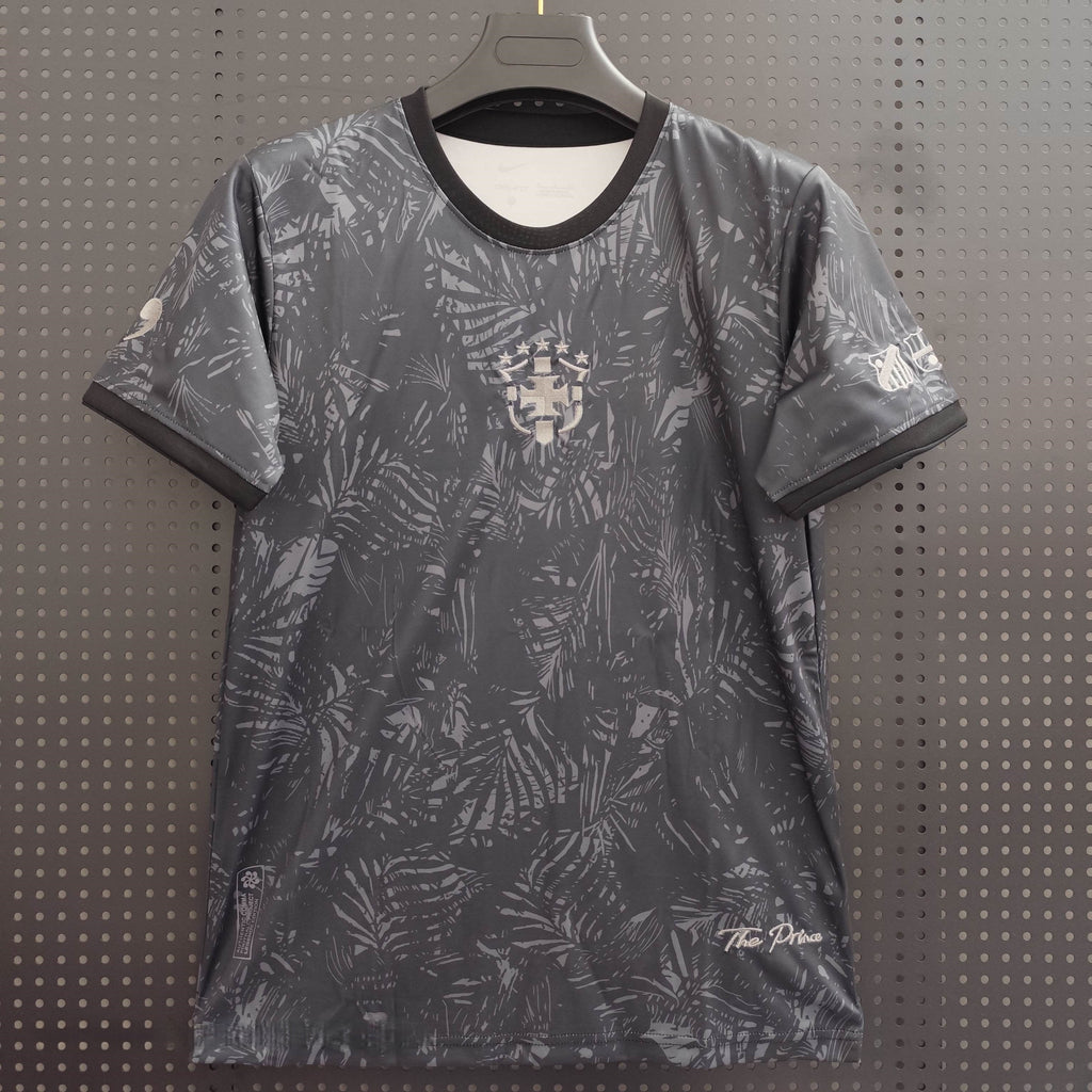 Maillot de football Brésil 25/26 gris Le 12 -ème Maillot, numéro 25/26, doré et gris, vue de face.