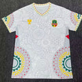 Maillot Mali 25/26 blanc de la marque Le 12 -ème Maillot, vue de face avec logo et détails du maillot de football.