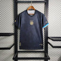 Maillot 23-24 La Pulga Argentine Noir, maillot de football Le 12 -ème Maillot, face avant avec logo et détails noirs.