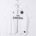 Maillot extérieur rétro du PSG 2018-2019, marque Le 12 -ème Maillot, avec logo et design vintage visible sur l'image.