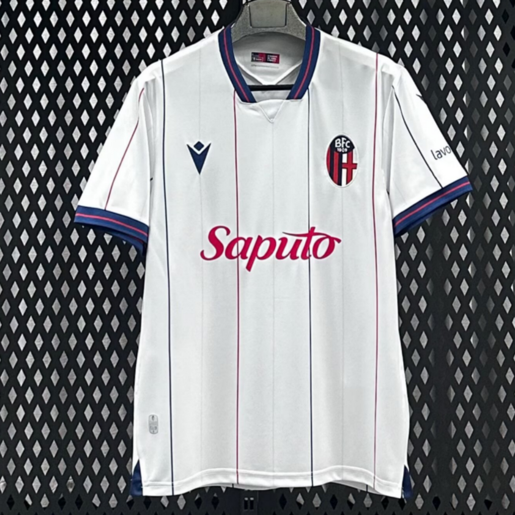 Maillot extérieur Bologna 25/26 de Le 12 -ème Maillot, maillot de football avec logo et design officiel.