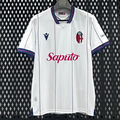 Maillot extérieur Bologna 25/26 de Le 12 -ème Maillot, maillot de football avec logo et design officiel.