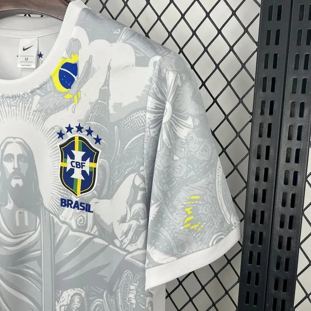 Maillot de football Brésil concept 2025 de la marque Le 12, devant avec logo et design moderne.