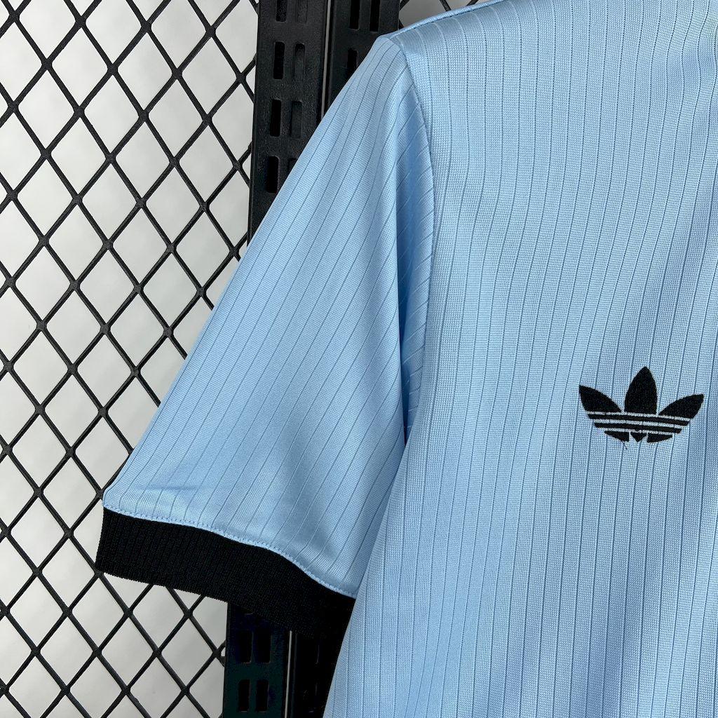 Maillot Allemagne concept 2025, maillot de football de la marque Le 12 -ème Maillot, vue front avec design moderne.