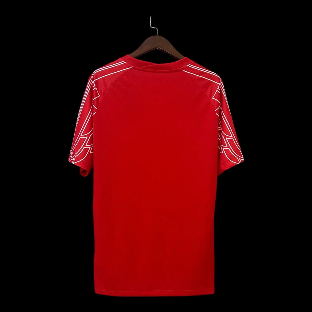 Maillot de football PSG 24/25 quatrième édition, signé Le 12 -ème Maillot, avec logo et détails du maillot.