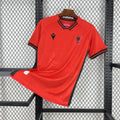 Maillot de football Albanie 2025 Le 12 -ème Maillot, vue de face, avec logo et détails du design blanc et rouge.