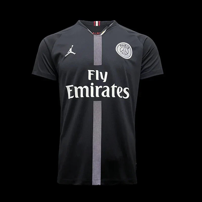 Maillot de football PSG 2018/2019 rétro Le 12-ème Maillot, vue front avec logo et détails du maillot.