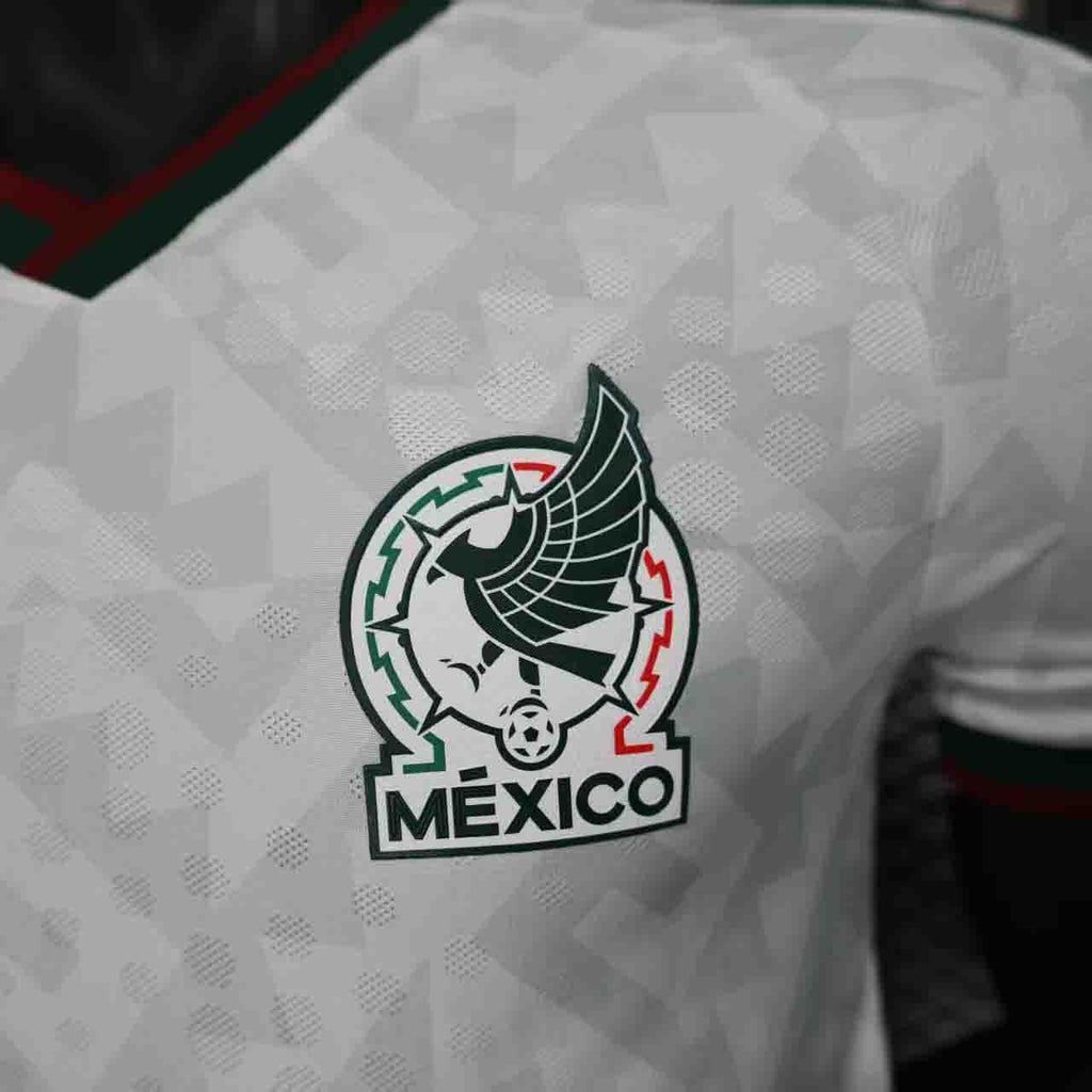Maillot de football Mexique 2025-26, modèle Le 12 -ème Maillot, vue de face avec logo et détails du design.