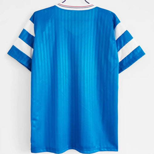 Maillot de football rétro 1990 Marseille extérieur Le 12 -ème Maillot, vue de face avec détails du design vintage