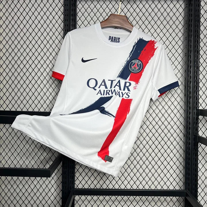 Maillot Paris Saint Germain saison 2023-2024 édition spéciale, maillot de football Le 12 -ème Maillot, vue de face avec logo et détails.