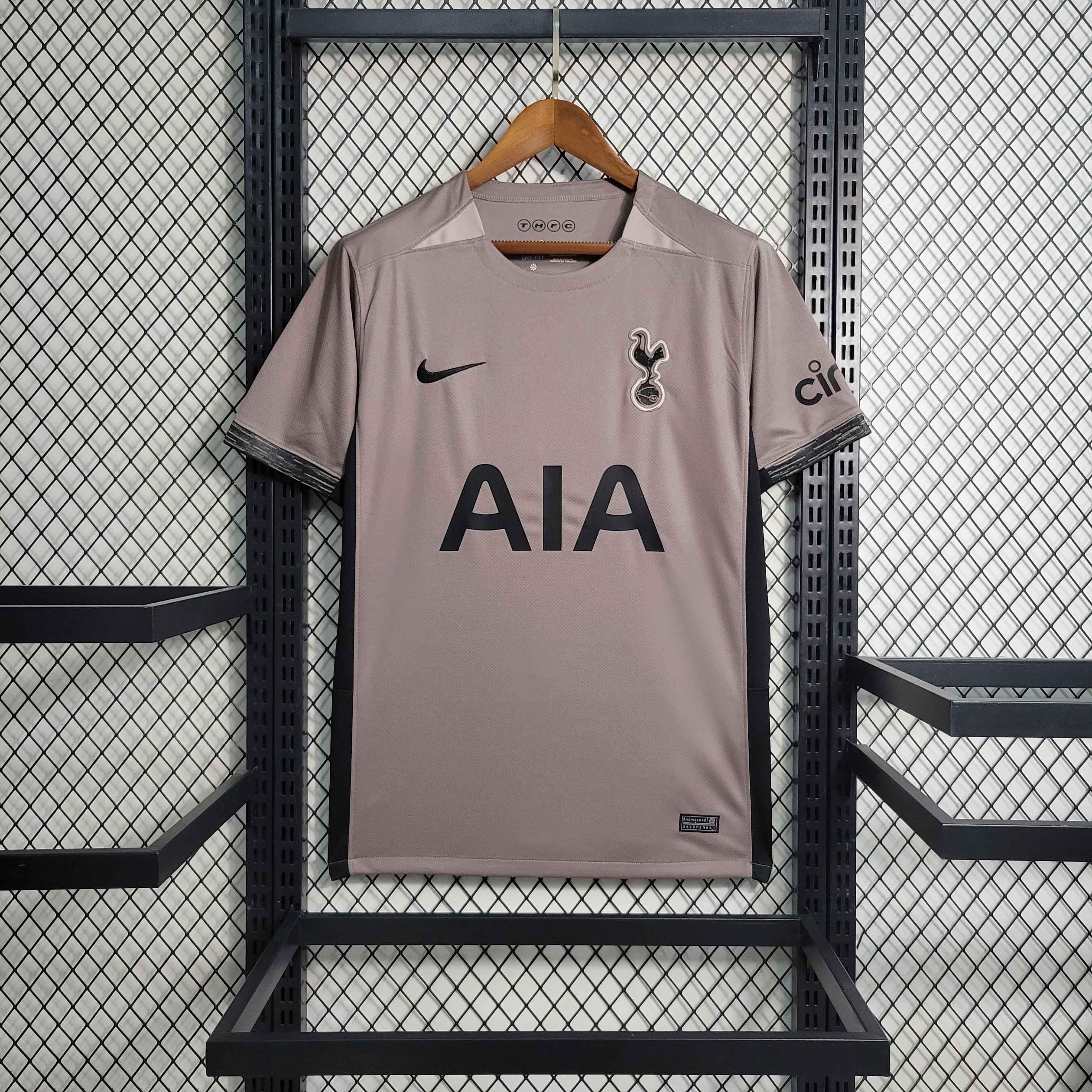 Maillot extérieur Tottenham 2023-24 Le 12 -ème Maillot, maillot de football avec logo et design officiel de l'équipe.